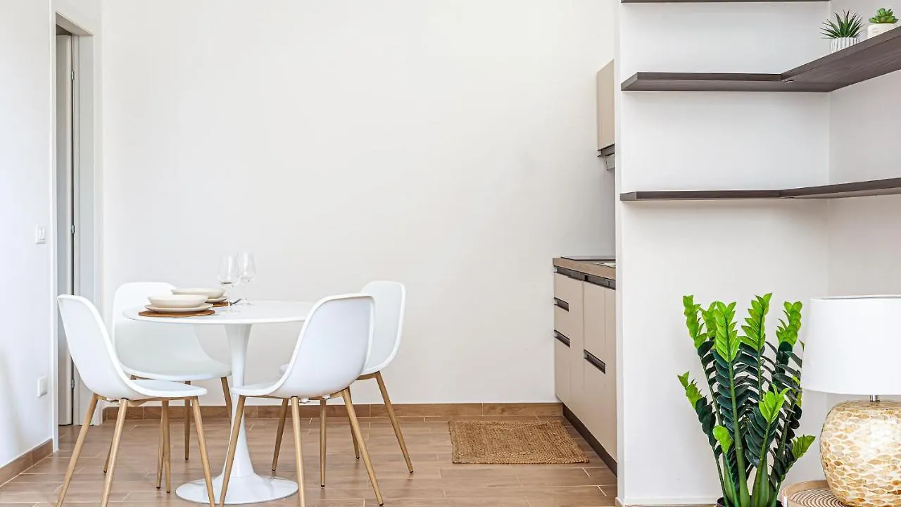 밀라노 Joivy Casa 27 아파트 0*,
